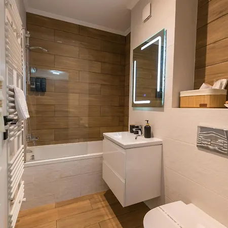 Emerald Heaven With Private Parking * Bukarest