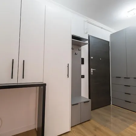 Emerald Heaven With Private Parking Appartement Boekarest