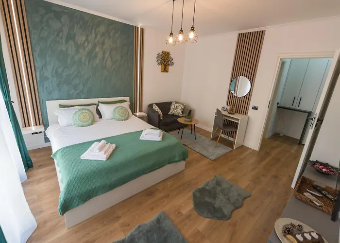 Emerald Heaven With Private Parking