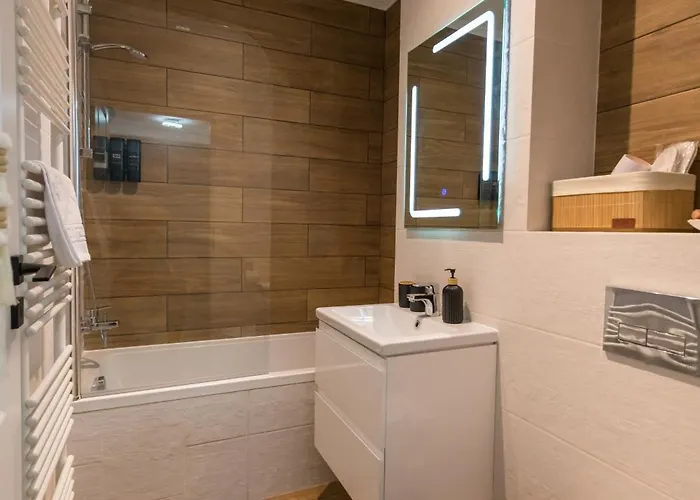 Emerald Heaven With Private Parking * Bükreş