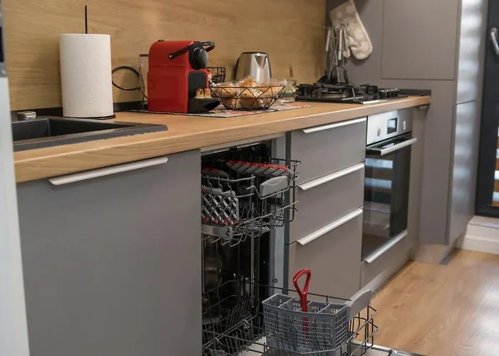 Daire Emerald Heaven With Private Parking