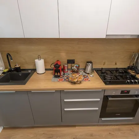 Emerald Heaven With Private Parking *